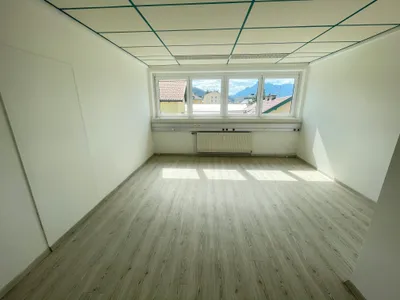 2-Zimmer-Gewerbeimmobilie mieten in Salzburg Stadt – 56 m², € 7 – Bild 4 von 4