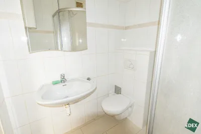 2-Zimmer-Gewerbeimmobilie mieten in Wien – 49 m², € 416 – Bild 8 von 14