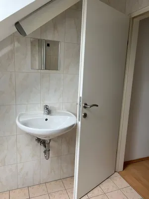 Wohnung mieten in Baden – 31 m², € 567 – Bild 4 von 6