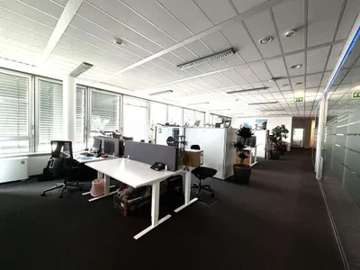 Gewerbeimmobilie mieten in Wien – 1 565 m², € 32.865 – Bild 19 von 30