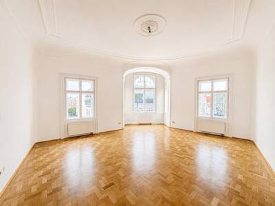 Repräsentative 5 Zimmer Altbauwohnung nahe Karlsplatz – Bild 2
