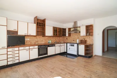 8-Zimmer-Haus kaufen in Hartberg-Fürstenfeld – 207 m², € 290.000 – Bild 11 von 42