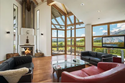 7-Zimmer-Haus kaufen in Kitzbühel – 404,67 m², € 1.950.000 – Bild 4 von 32