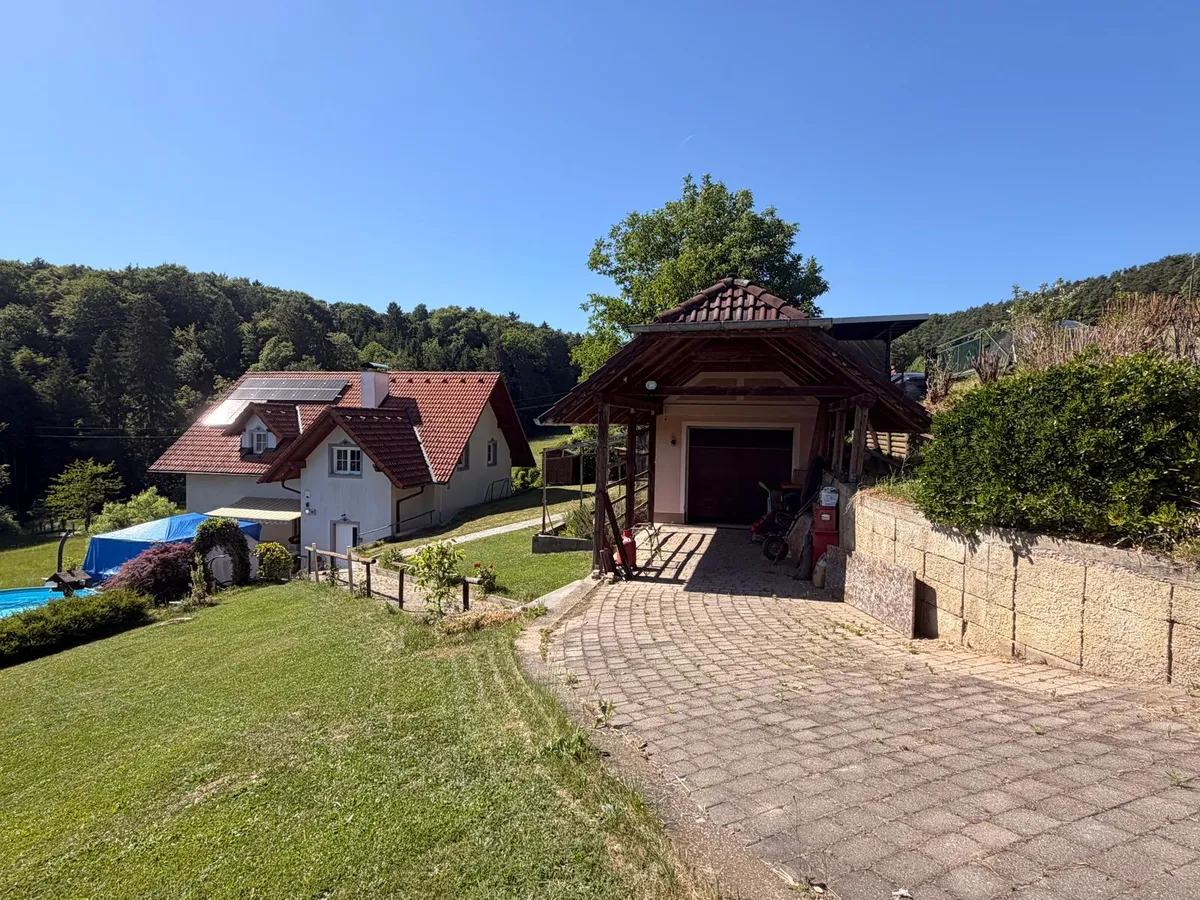 Modernisiertes Wohnhaus in ruhiger Lage mit wenigen Nachbarn nähe Sinabelkirchen! - Ansicht 2