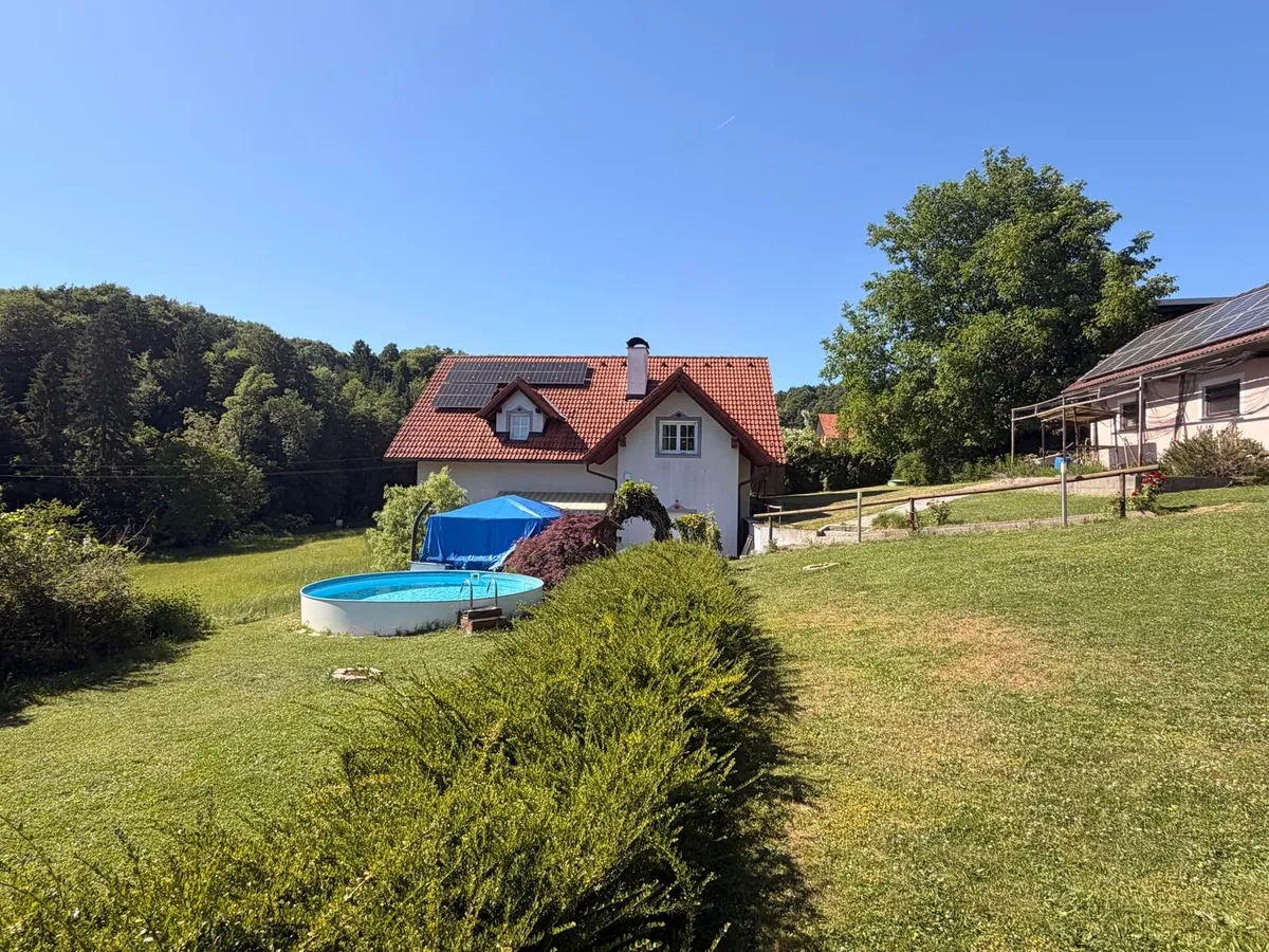 Modernisiertes Wohnhaus in ruhiger Lage mit wenigen Nachbarn nähe Sinabelkirchen! - Ansicht 3