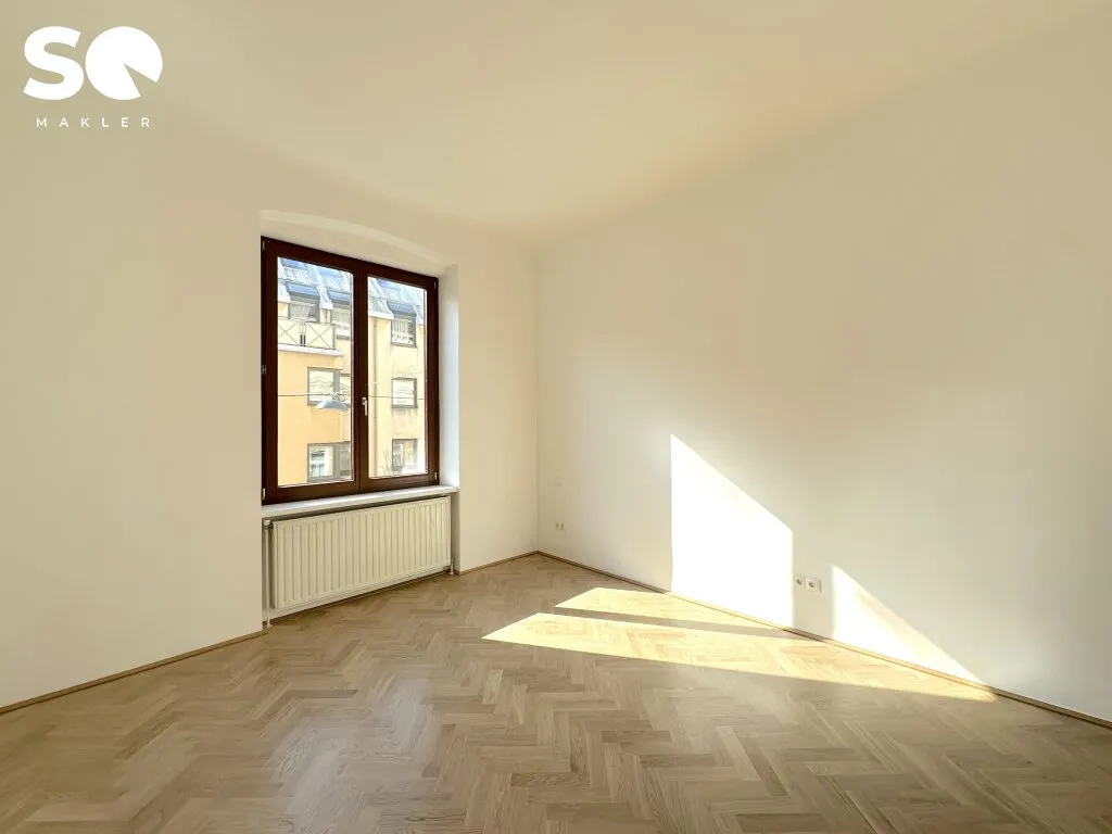 #SQ - TOP SANIERT - WOHNNUTZUNG MÖGLICH! - BÜRO MIT 2 EINGÄNGEN, 4 GETRENNT BEGEHBBAREN RÄUMEN UND FREIFLÄCHE IN ELEGANTEM GRÜNDERZEITHAUS IM ERSTBEZUG - Ansicht 3