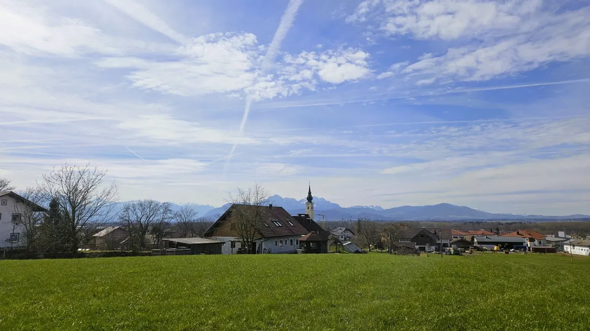 Bergblick in Traumlage! Ihr Baugrund in Anthering – pohled 2