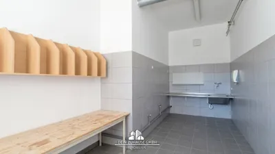 Gewerbeimmobilie mieten in Vöcklabruck – 414 m², € 3.680 – Bild 13 von 17