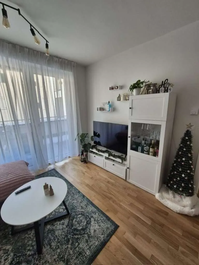Wunderschöne 2-Zimmer-Wohnung mit idealer Raumaufteilung in zentraler Innenstadtlage mit großem Balkon - Provisionsfrei ! – pohled 3