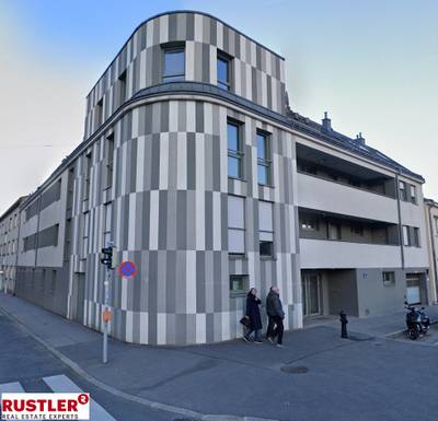 Hofseitige Balkonwohnung mit bester Anbindung