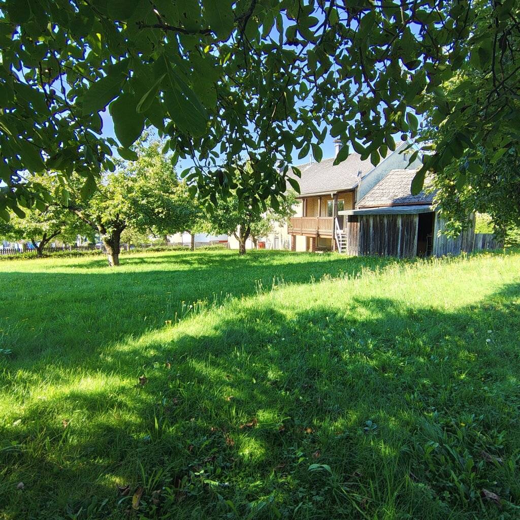Haus mit Geschichte auf großem Grundstück im Herzen von Katsdorf - sonniger Garten & viel Potenzial! - Ansicht 2