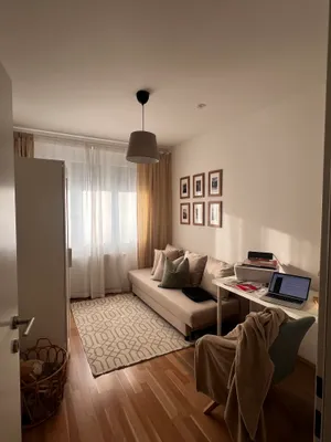 (reserviert) Helle 3 Zimmer Wohnung nahe Friedensbrücke – Bild 2