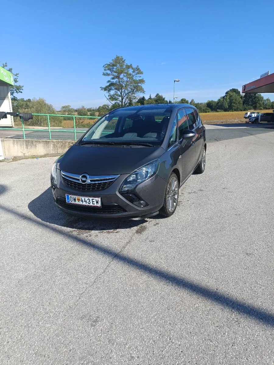 Opel Zafira Tourer