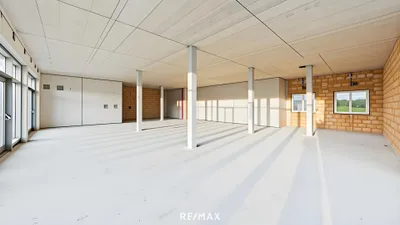 Gewerbeimmobilie mieten in Linz – 221 m², € 4.004 – Bild 1 von 4