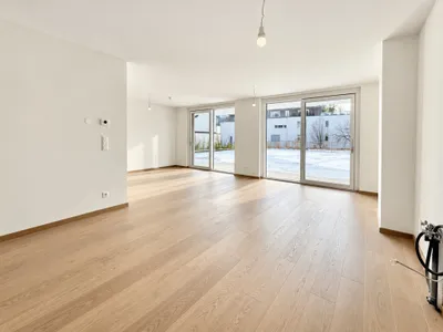 EINZIGARTIGE MIETWOHNUNG, Gartenresidenz in Döbling: 4-Zimmer, 260 m² private Grünfläche & 60 m² Sonnenterrasse – Bild 2