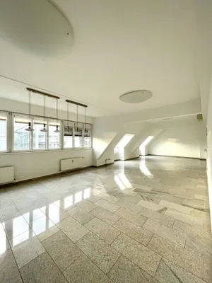 7-Zimmer-Wohnung mieten in Wien – 212,12 m², € 3.799 – Bild 5 von 22