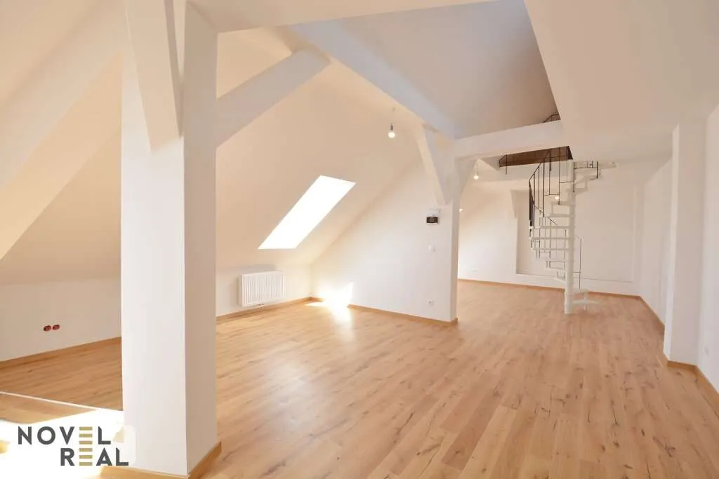 Lichtdurchflutete Dachgeschoßwohnung in Top-Lage von Wien - Ansicht 3