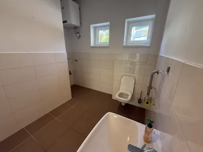 4-Zimmer-Gewerbeimmobilie mieten in Baden – 149 m², € 2.225 – Bild 10 von 12