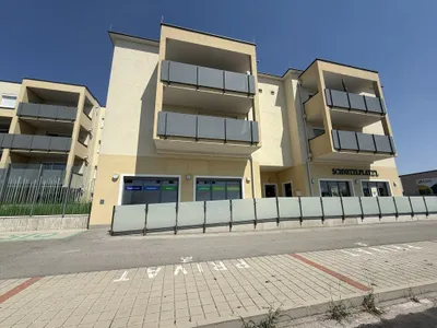 4-Zimmer-Gewerbeimmobilie mieten in Baden – 149 m², € 2.225 – Bild 1 von 12
