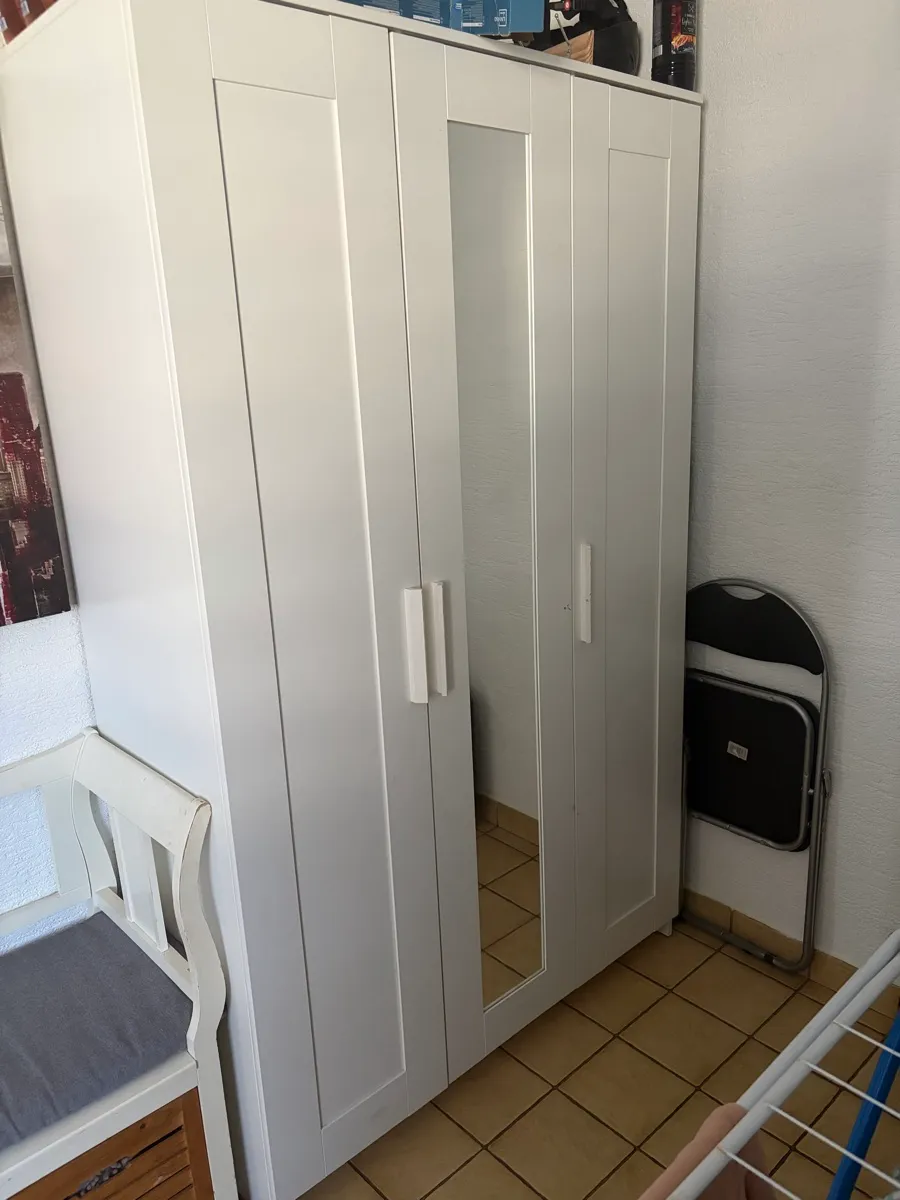 Ikea Schrank, € 50,- (9500 Dobrova)