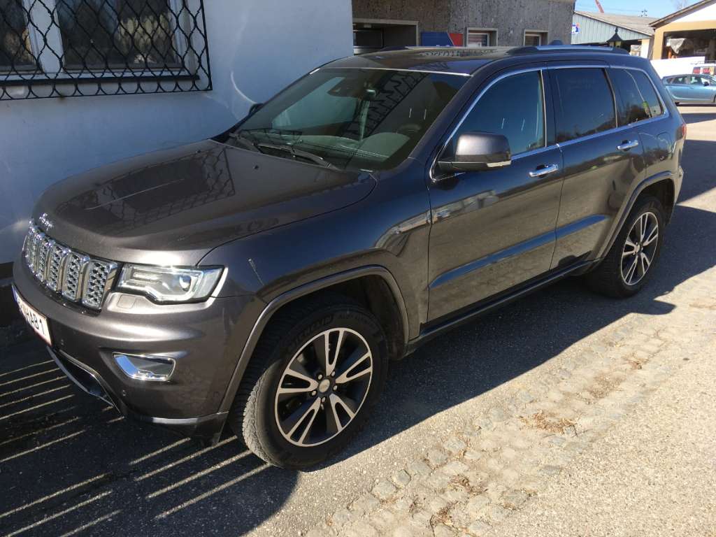 Jeep Grand Cherokee 3,0 V6 Overland SUV / Geländewagen