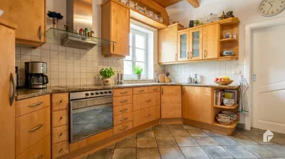 12-Zimmer-Haus kaufen in Klagenfurt Land – 500 m², € 578.000 – Bild 4 von 27