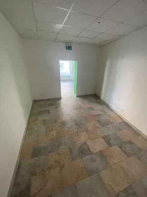 Gewerbeimmobilie mieten in Baden – 152 m², € 1.800 – Bild 5 von 11