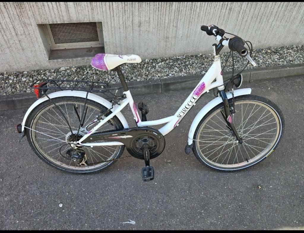 Mdchen Fahrrad 24 Zoll,  50,- (8793 Edling) - willhaben