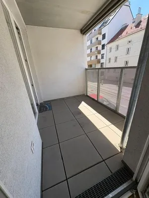 Ab 1.7. Nähe U1 Kagraner Platz/VetMed - Donaufelderstraße - 1 1/2-Zimmer-Singlewohnung mit straßenseitiger Loggia – Bild 3