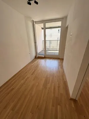 Ab 1.7. Nähe U1 Kagraner Platz/VetMed - Donaufelderstraße - 1 1/2-Zimmer-Singlewohnung mit straßenseitiger Loggia – Bild 2