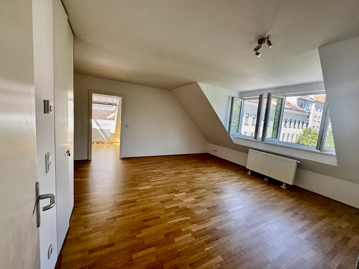 PARKBLICK - PROVISIONSFREI, 3 Zimmer Dachgeschosswohnung , nähe Mariahilferstrasse - Ansicht 2