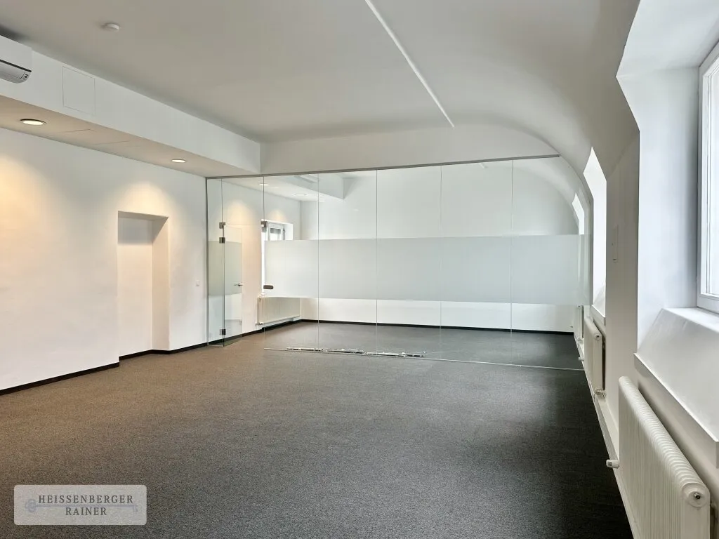 MAISON PORTOIS & FIX /// STILVOLL ARBEITEN IM FABIANIHAUS - Ansicht 3