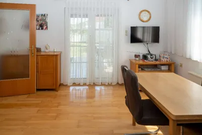 7-Zimmer-Haus kaufen in Neusiedl am See – 200 m², € 360.000 – Bild 13 von 37