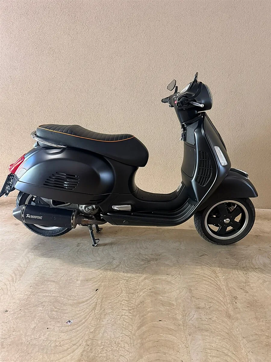 Vespa GTS