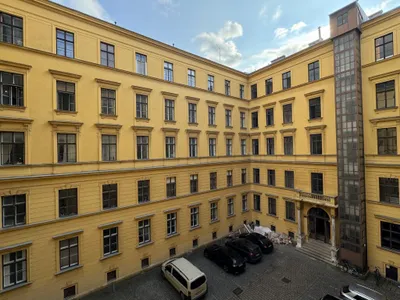 7-Zimmer-Wohnung mieten in Wien – 323 m², € 4.569 – Bild 9 von 13