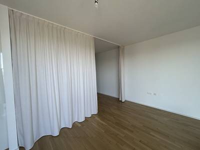 THE METROPOLITAN - Studio Apartment on the 17th floor (unfurnished)