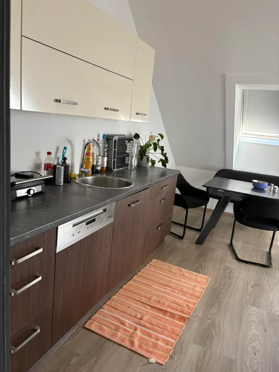 Moderne, gepflegte Dachgeschoßwohnung in Wolfpassing – pohled 2