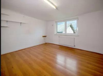 Haus kaufen in Vöcklabruck – 144 m², € 320.000 – Bild 8 von 30