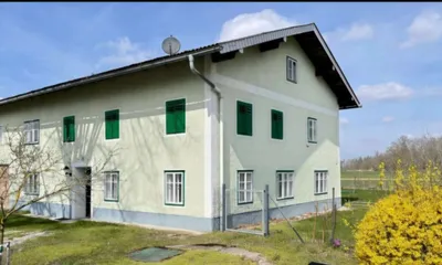Haus kaufen in Vöcklabruck – 144 m², € 320.000