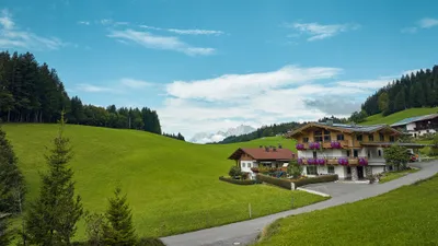 8-Zimmer-Immobilie kaufen in Kitzbühel – 322,7 m², € 4.190.000 – Bild 5 von 13