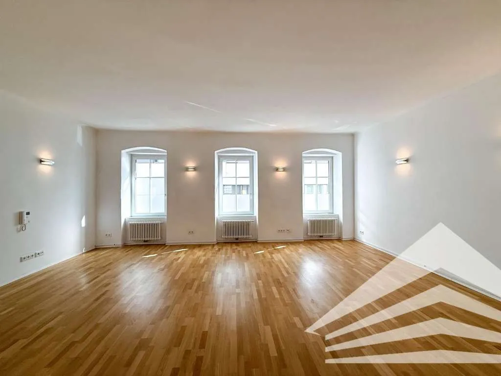 Extravagantes Büro mit Küche im Stockhofviertel - TG-Platz verfügbar! - Ansicht 2