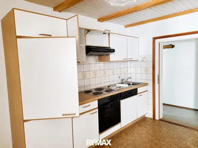 12-Zimmer-Immobilie kaufen in Sankt Veit an der Glan – 260 m², € 109.000 – Bild 3 von 4
