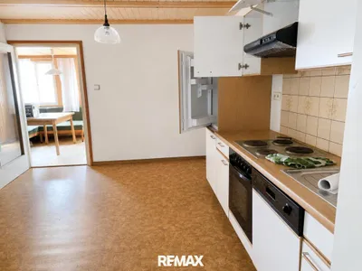 12-Zimmer-Immobilie kaufen in Sankt Veit an der Glan – 260 m², € 109.000 – Bild 4 von 4
