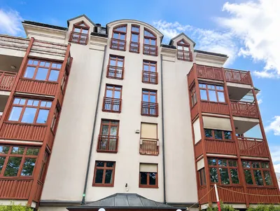 Helle, teilsanierte Wohnung mit Loggia (Preis inkl. BK+ HK) – Bild 2
