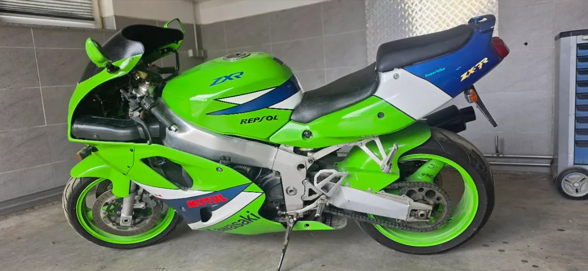 Kawasaki ZX