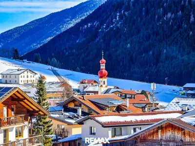 9-Zimmer-Gewerbeimmobilie kaufen in Innsbruck-Land – 474 m², € 1.430.000 – Bild 1 von 39
