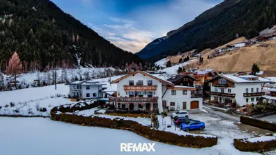 9-Zimmer-Gewerbeimmobilie kaufen in Innsbruck-Land – 474 m², € 1.430.000 – Bild 2 von 39