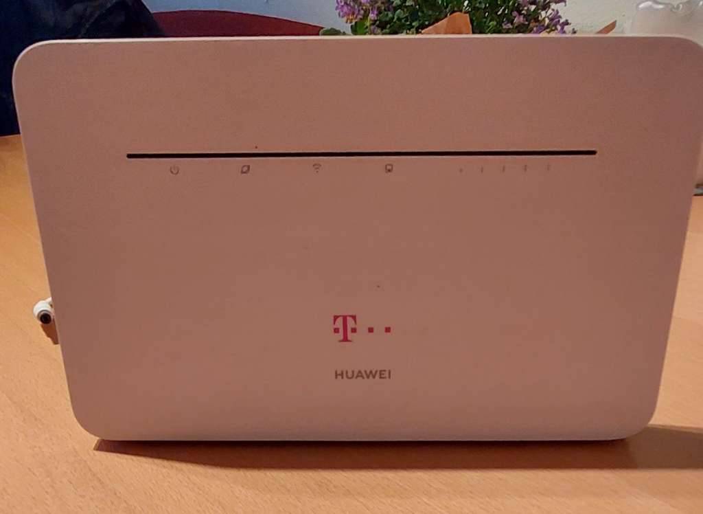 WLAN Box Magenta
