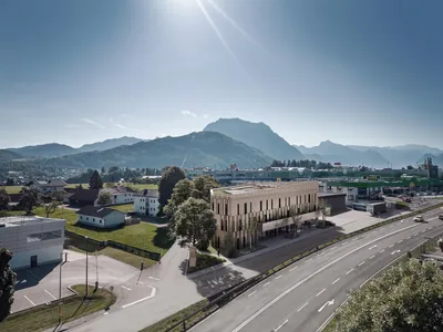5-Zimmer-Gewerbeimmobilie kaufen in Gmunden – 170 m², € 850.000 – Bild 5 von 11