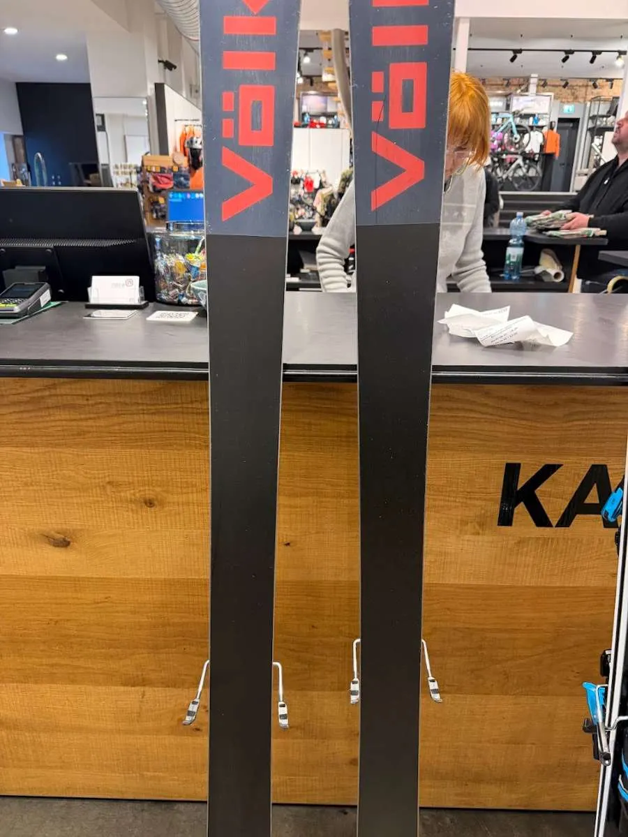 Volkl M5 Mantra (177 cm) + Marker Griffon 13, € 350,- (1040 Wien